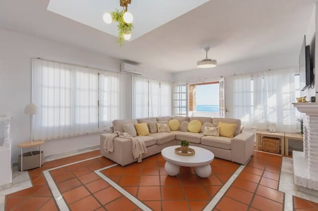 Villa te koop in Almuñécar met garage - € 595.900 (Ref: 9837323)