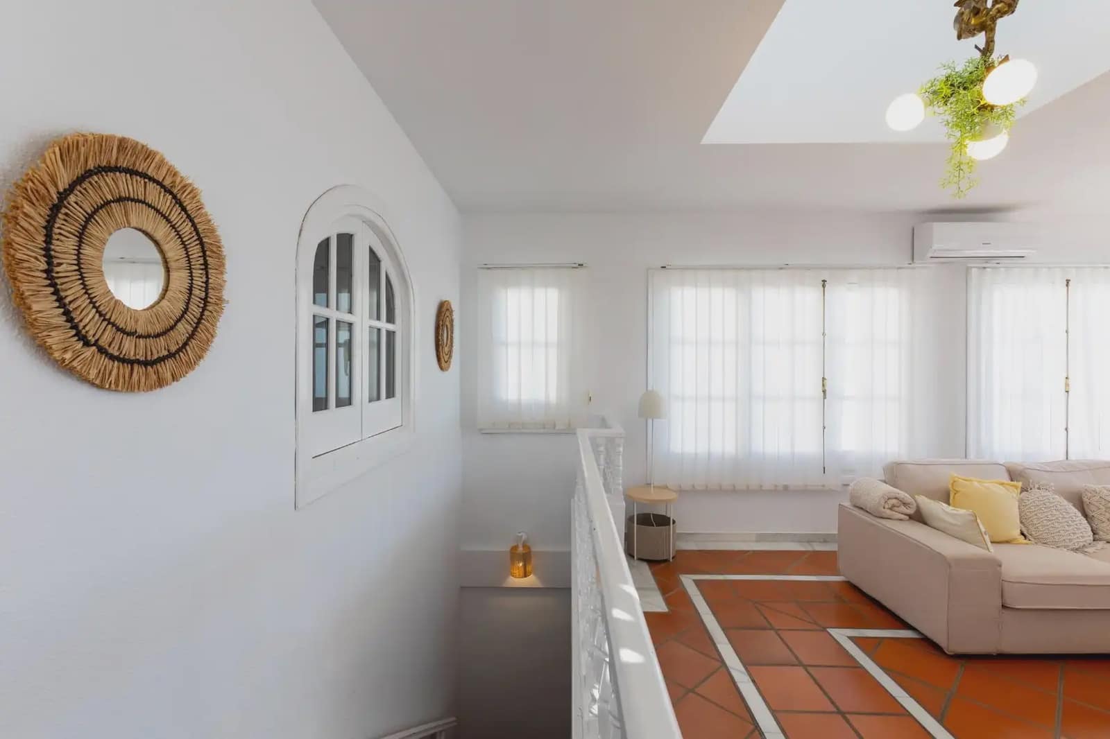 Villa for sale in Almunecar with garage - € 595,900 (Ref: 9837323)