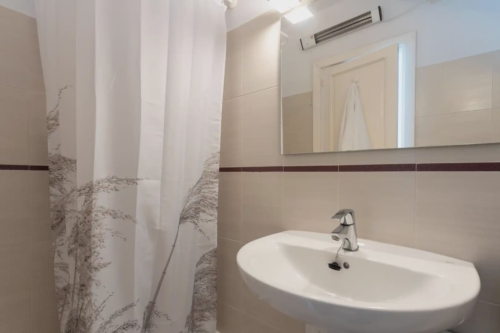 Villa for sale in Almunecar with garage - € 595,900 (Ref: 9837323)