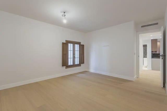 Flat te koop in Albaicin, Granada stad - € 332.000 (Ref: 9837327)
