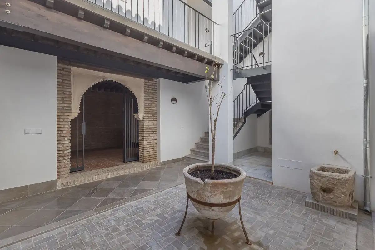 Flat te koop in Granada stad - € 332.000 (Ref: 9837327)