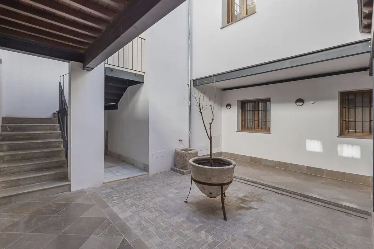 Flat te koop in Granada stad - € 332.000 (Ref: 9837327)