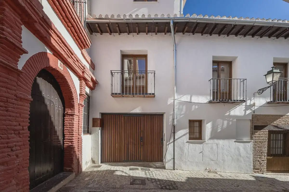 Flat te koop in Granada stad - € 332.000 (Ref: 9837327)
