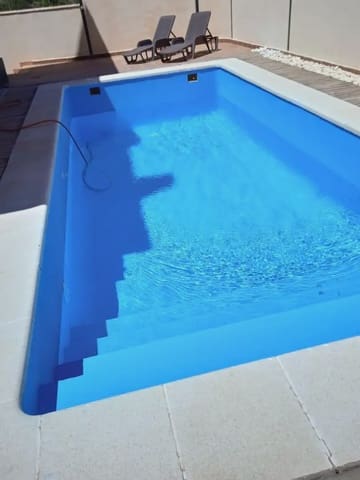 Villetta Bifamiliare in vendita in Huétor Vega con piscina garage - 595.000 € (Rif: 9837328)
