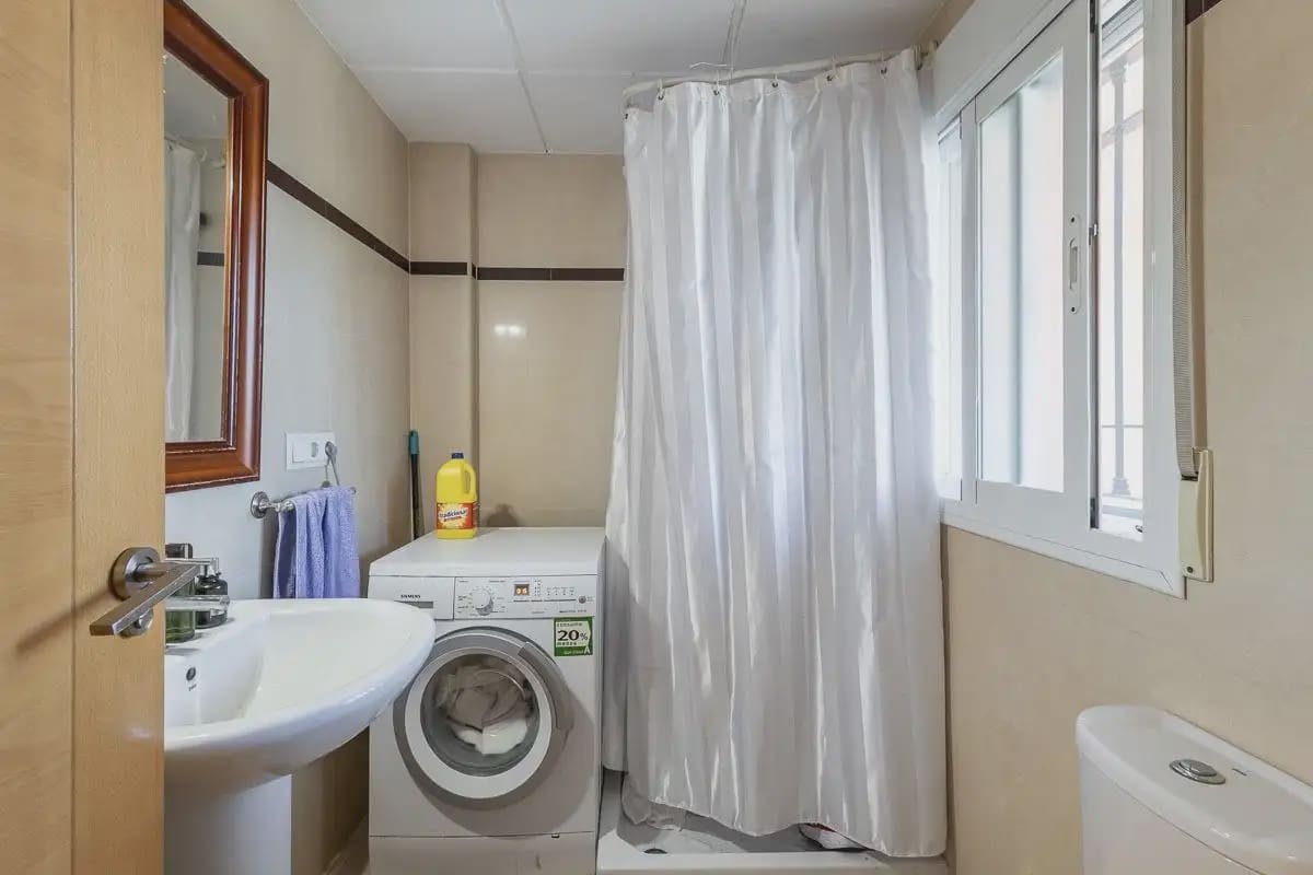Halfvrijstaande villa te koop in Huetor Vega met zwembad garage - € 595.000 (Ref: 9837328)