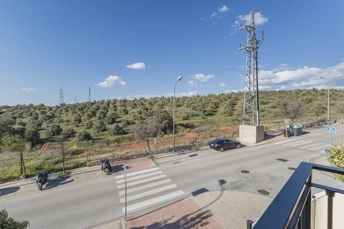 Halfvrijstaande villa te koop in Huetor Vega met zwembad garage - € 595.000 (Ref: 9837328)