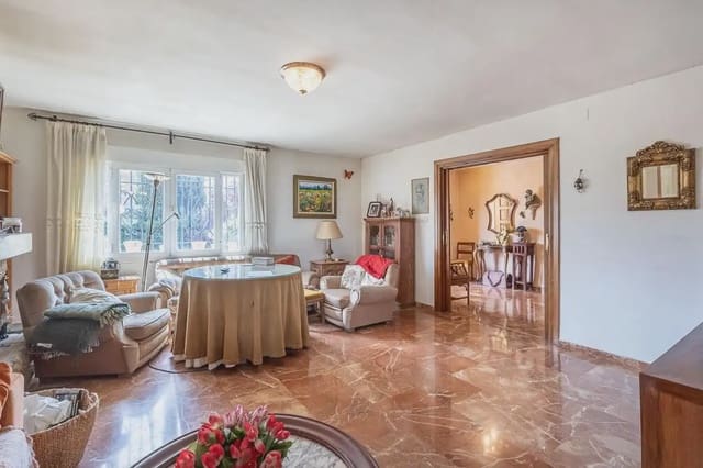 Villa til salg i Ogíjares med swimmingpool garage - € 750.000 (Ref: 9837330)