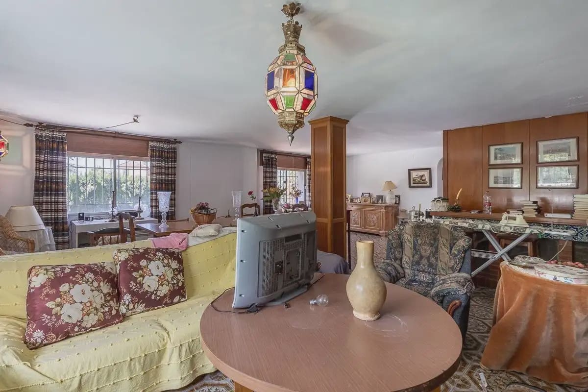 Villa te koop in Ogijares met zwembad garage - € 750.000 (Ref: 9837330)