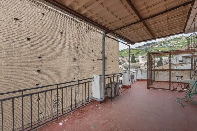 3 soverom Hus til salgs i Albaicin, Granada by med garasje - € 415 000 (Ref: 9837331)