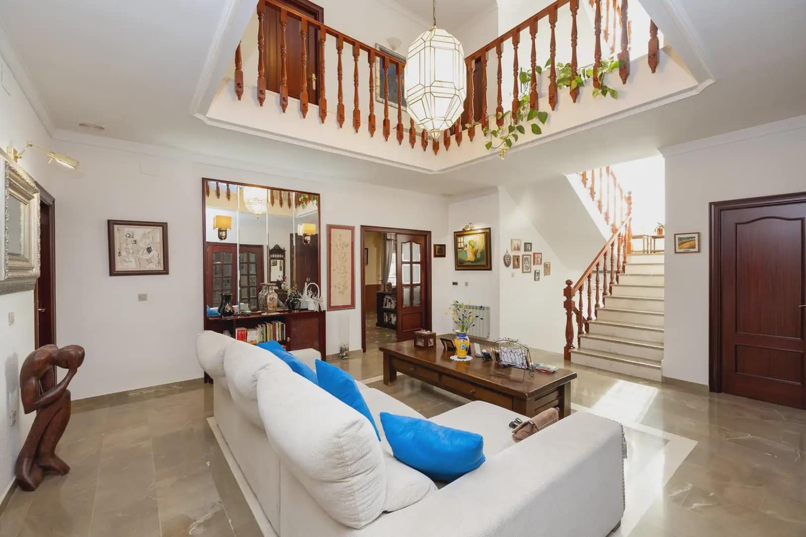 Villa til salg i Atarfe med swimmingpool - € 695.000 (Ref: 9837335)