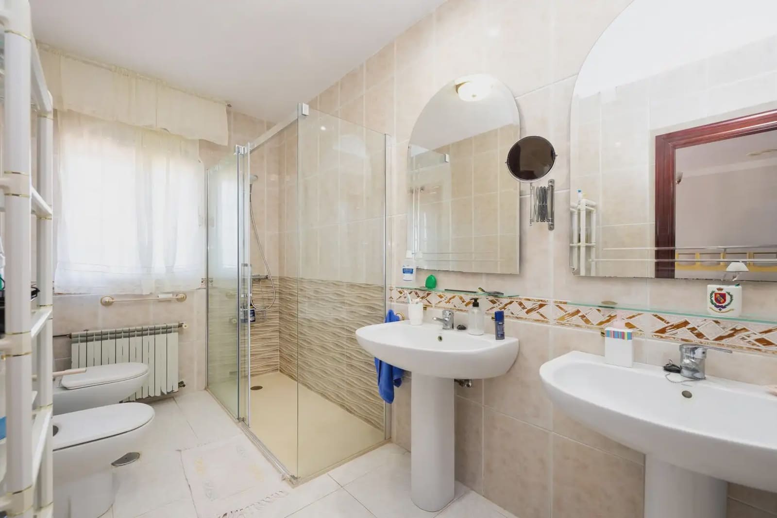 Villa til salg i Atarfe med swimmingpool - € 695.000 (Ref: 9837335)