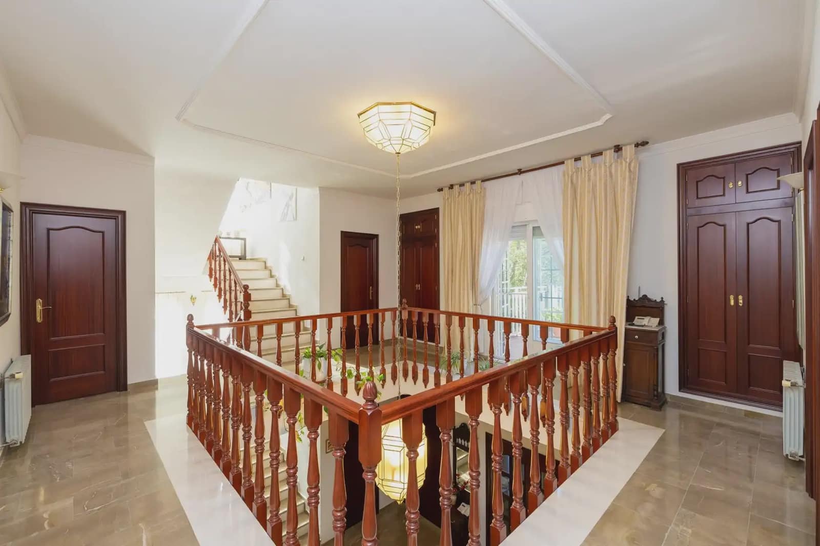 Villa til salg i Atarfe med swimmingpool - € 695.000 (Ref: 9837335)