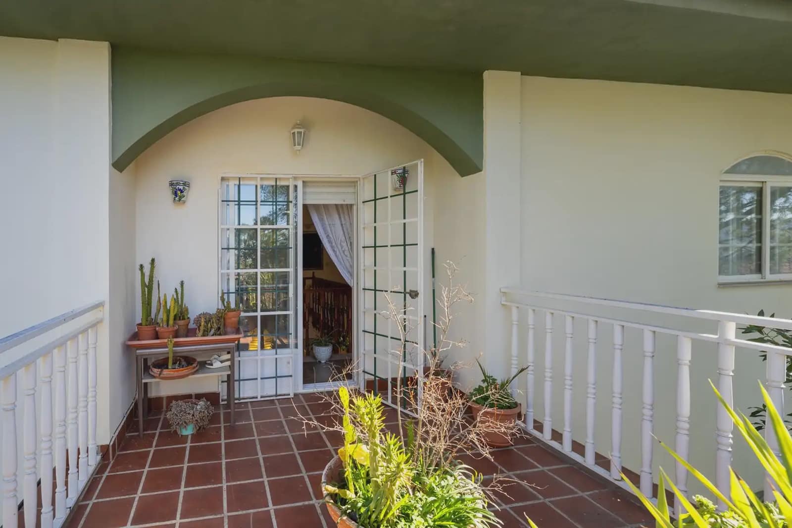 Villa til salg i Atarfe med swimmingpool - € 695.000 (Ref: 9837335)