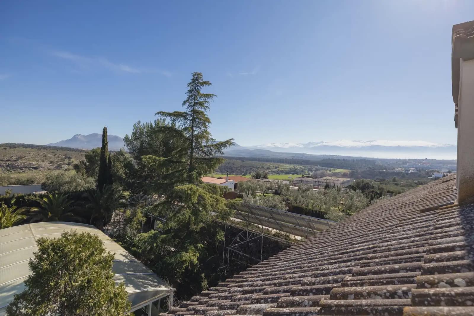 Villa til salg i Atarfe med swimmingpool - € 695.000 (Ref: 9837335)