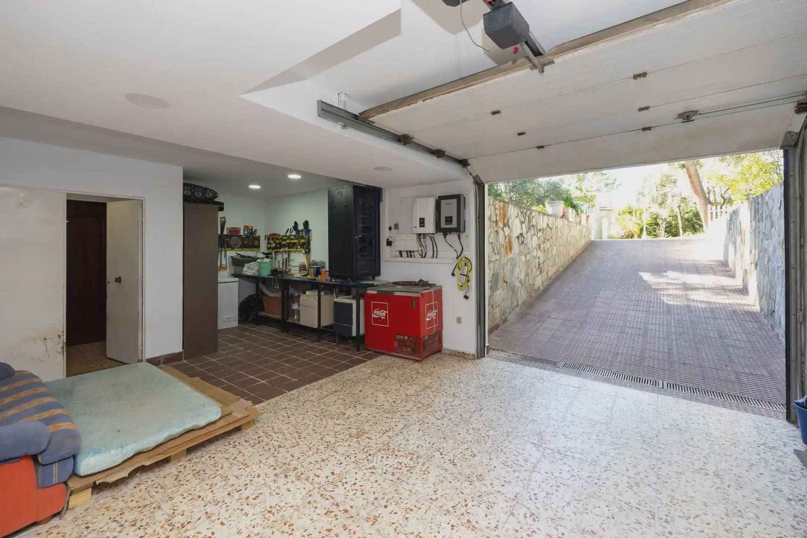 Villa til salg i Atarfe med swimmingpool - € 695.000 (Ref: 9837335)