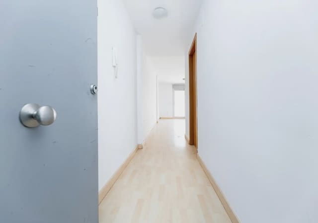 Leilighet til salgs i Monachil med garasje - € 183 000 (Ref: 9837336)