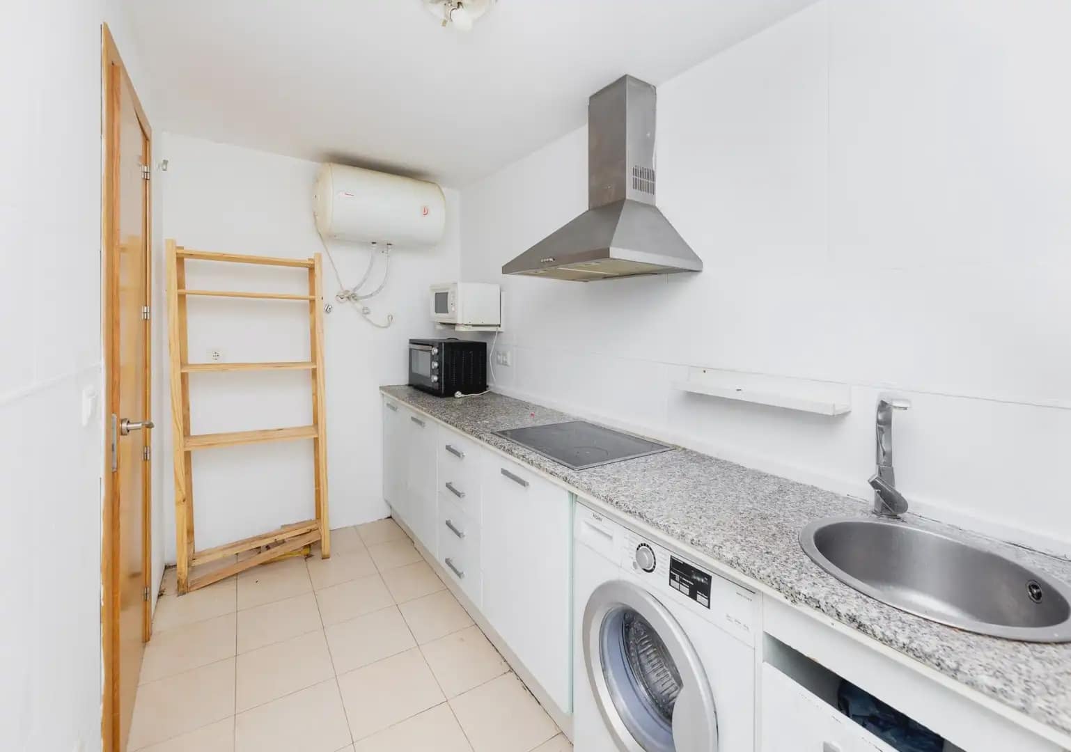 Mieszkanie na sprzedaż w Monachil z garażem - 183 000 € (Ref: 9837336)