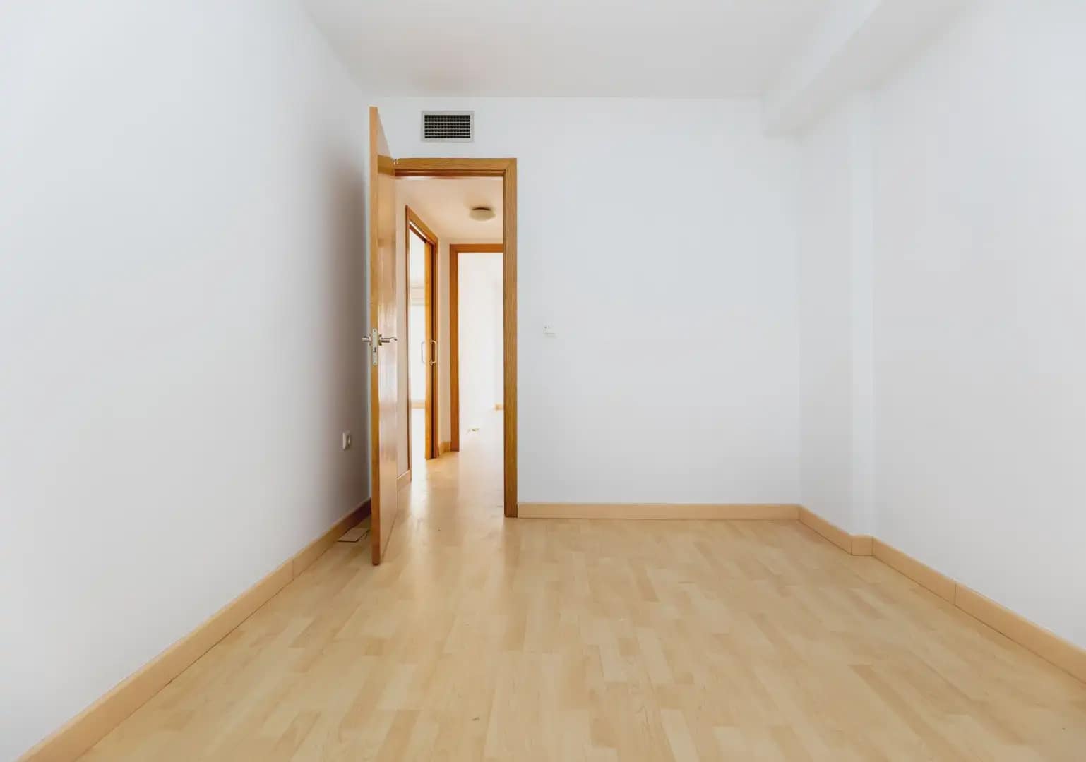 Mieszkanie na sprzedaż w Monachil z garażem - 183 000 € (Ref: 9837336)