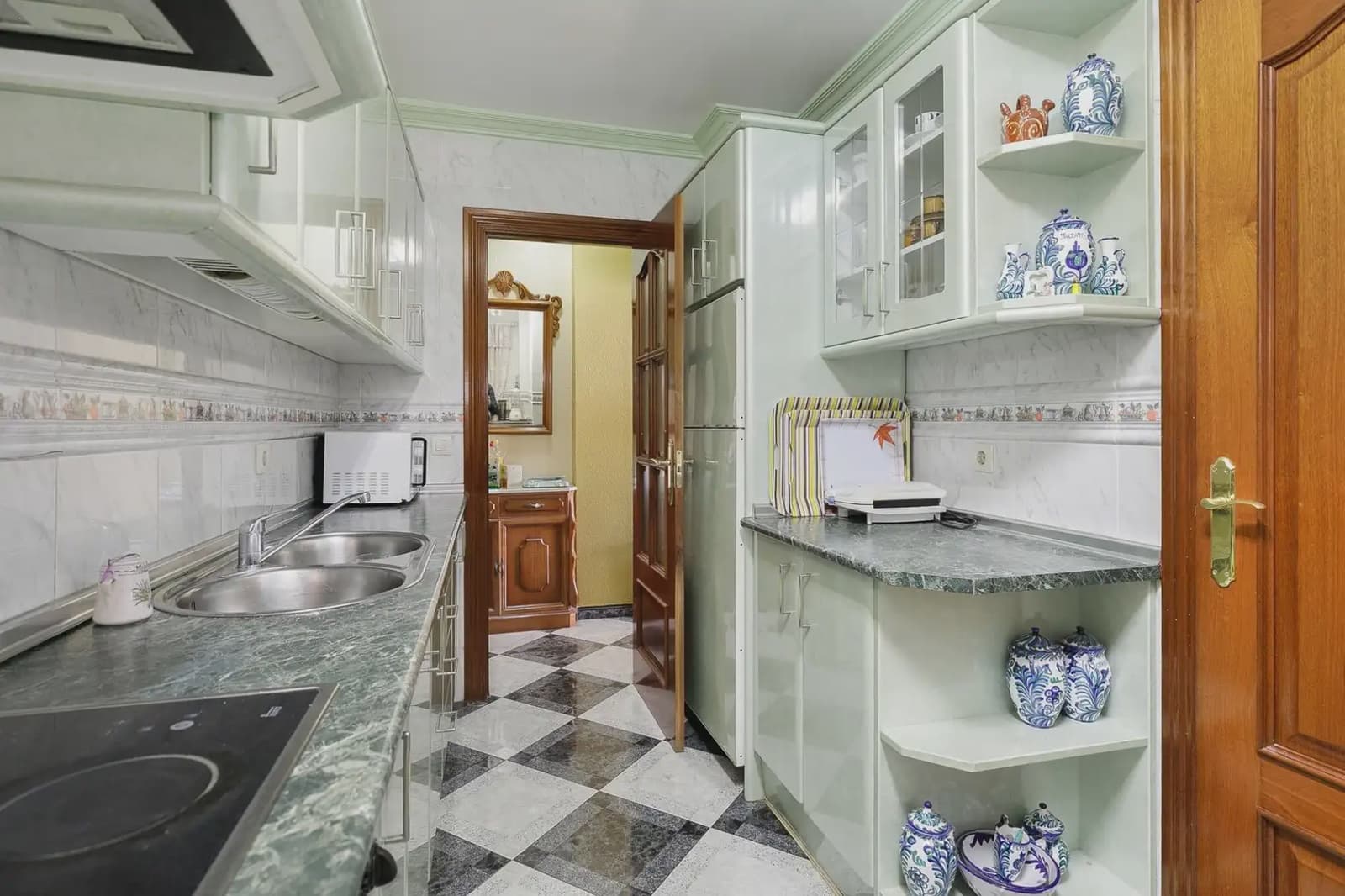 3 sovrum Lägenhet till salu i Granada stad - 220 000 € (Ref: 9837337)