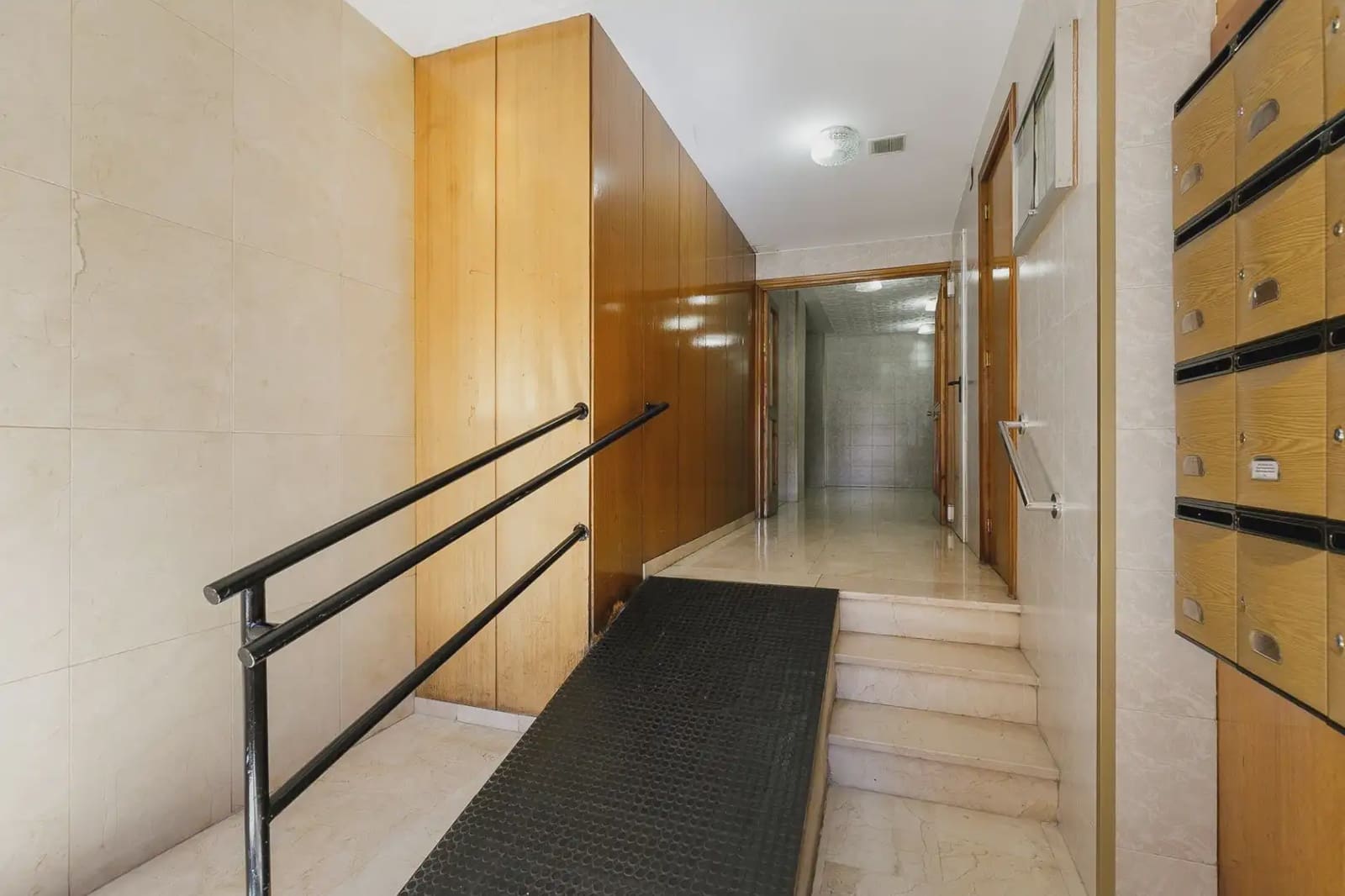 3 sovrum Lägenhet till salu i Granada stad - 220 000 € (Ref: 9837337)