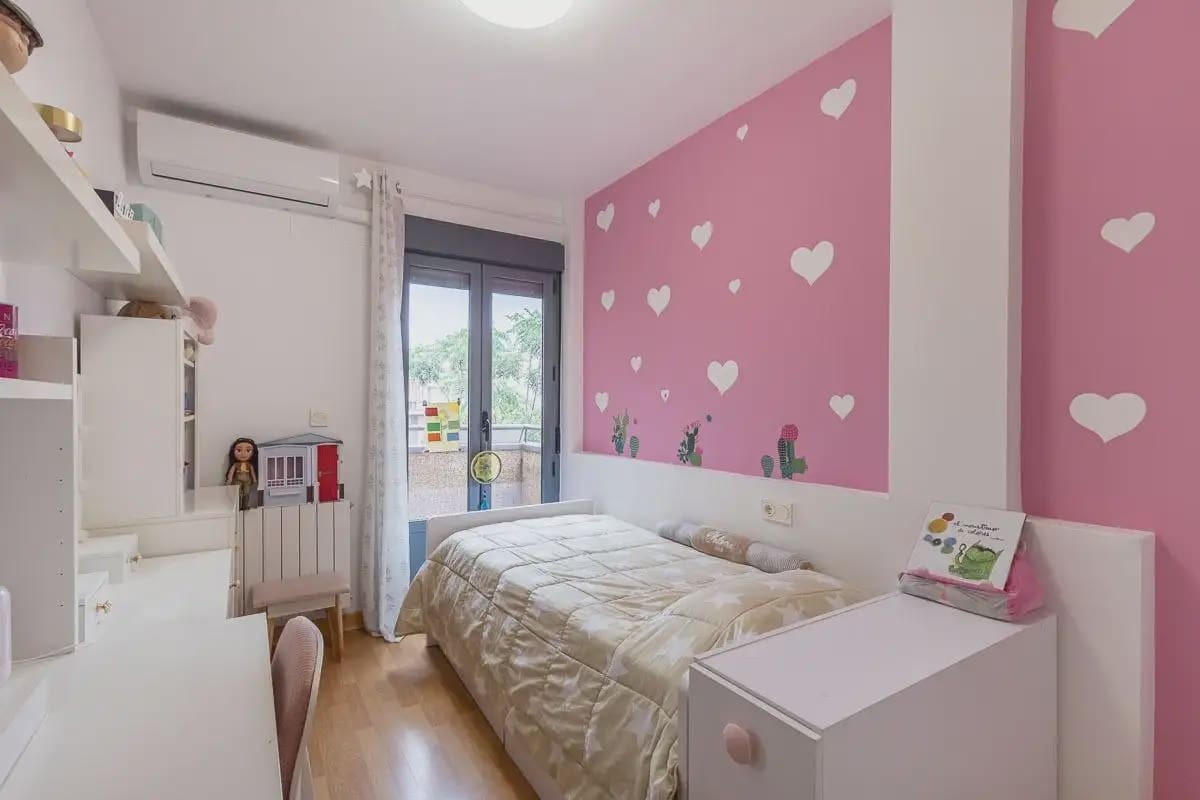 Omakotitalo myytävänä paikassa Armilla mukana 
autotalli - 405 000 € (Ref: 9837339)