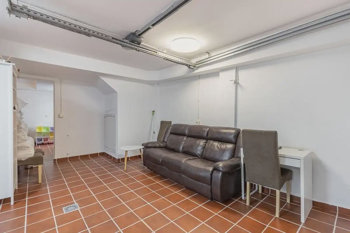 Omakotitalo myytävänä paikassa Armilla mukana 
autotalli - 405 000 € (Ref: 9837339)
