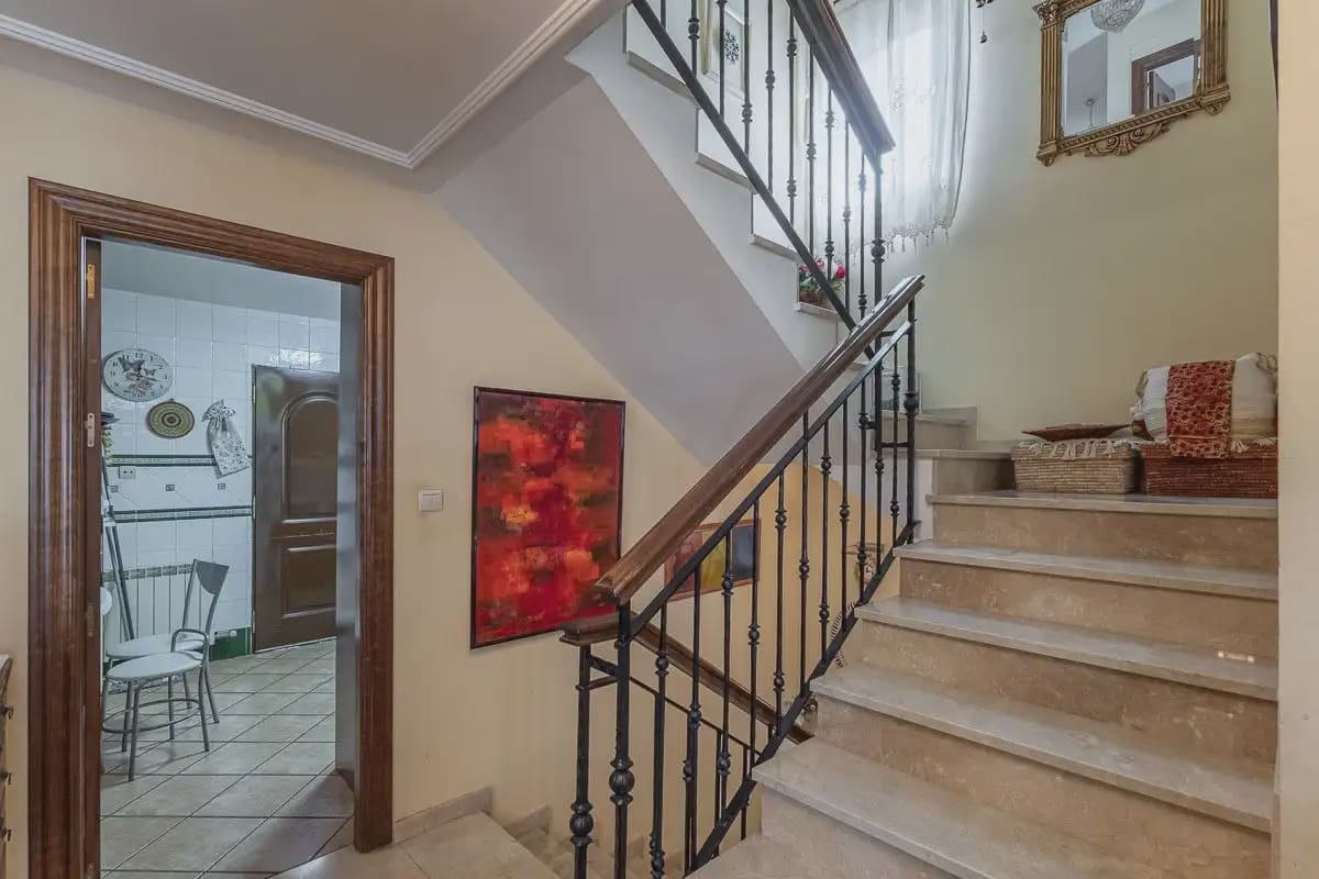 4 soverom Hus til salgs i Huetor Vega med garasje - € 398 000 (Ref: 9837340)