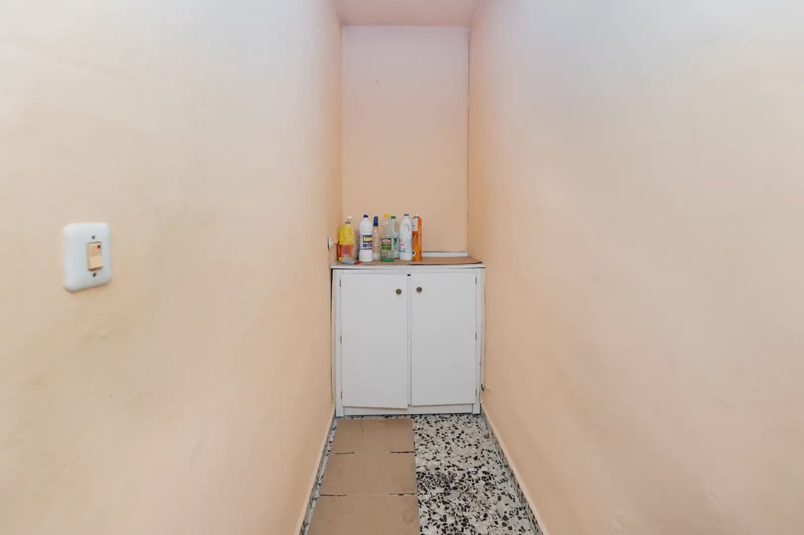 Gewerbe zu verkaufen in Granada Stadt - 444.000 € (Ref: 9837342)