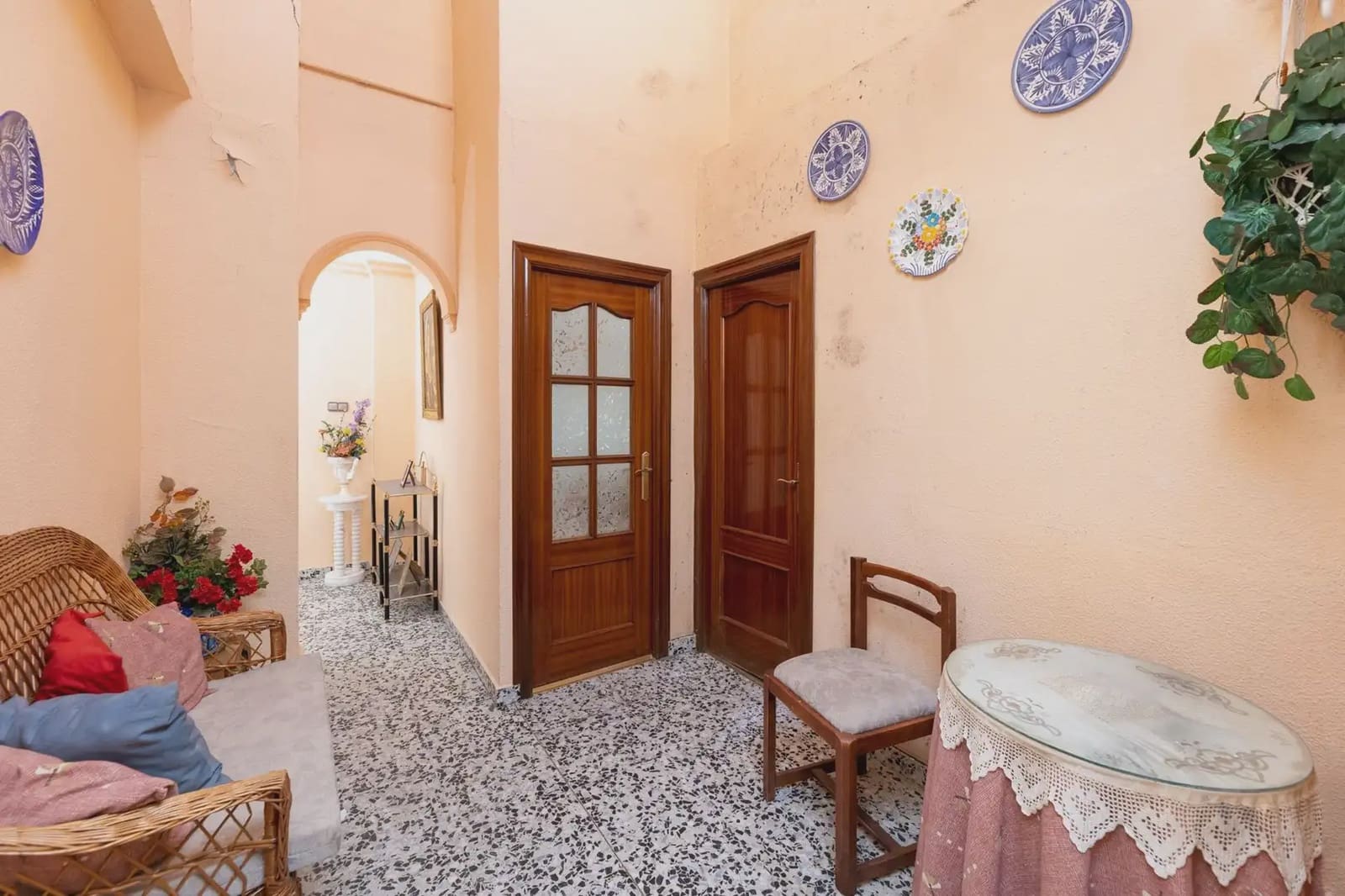 Gewerbe zu verkaufen in Granada Stadt - 444.000 € (Ref: 9837342)