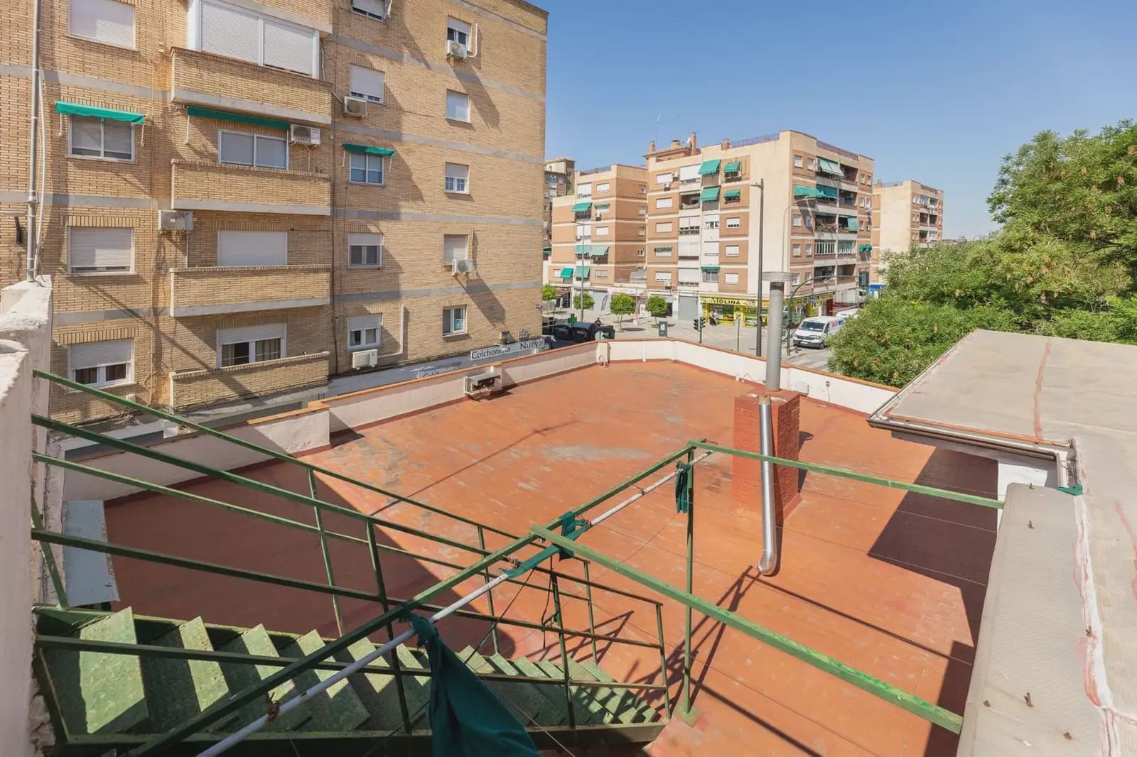 Gewerbe zu verkaufen in Granada Stadt - 444.000 € (Ref: 9837342)
