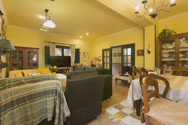 Finca/Herregård til salgs i Chauchina med svømmebasseng garasje - € 290 000 (Ref: 9837343)