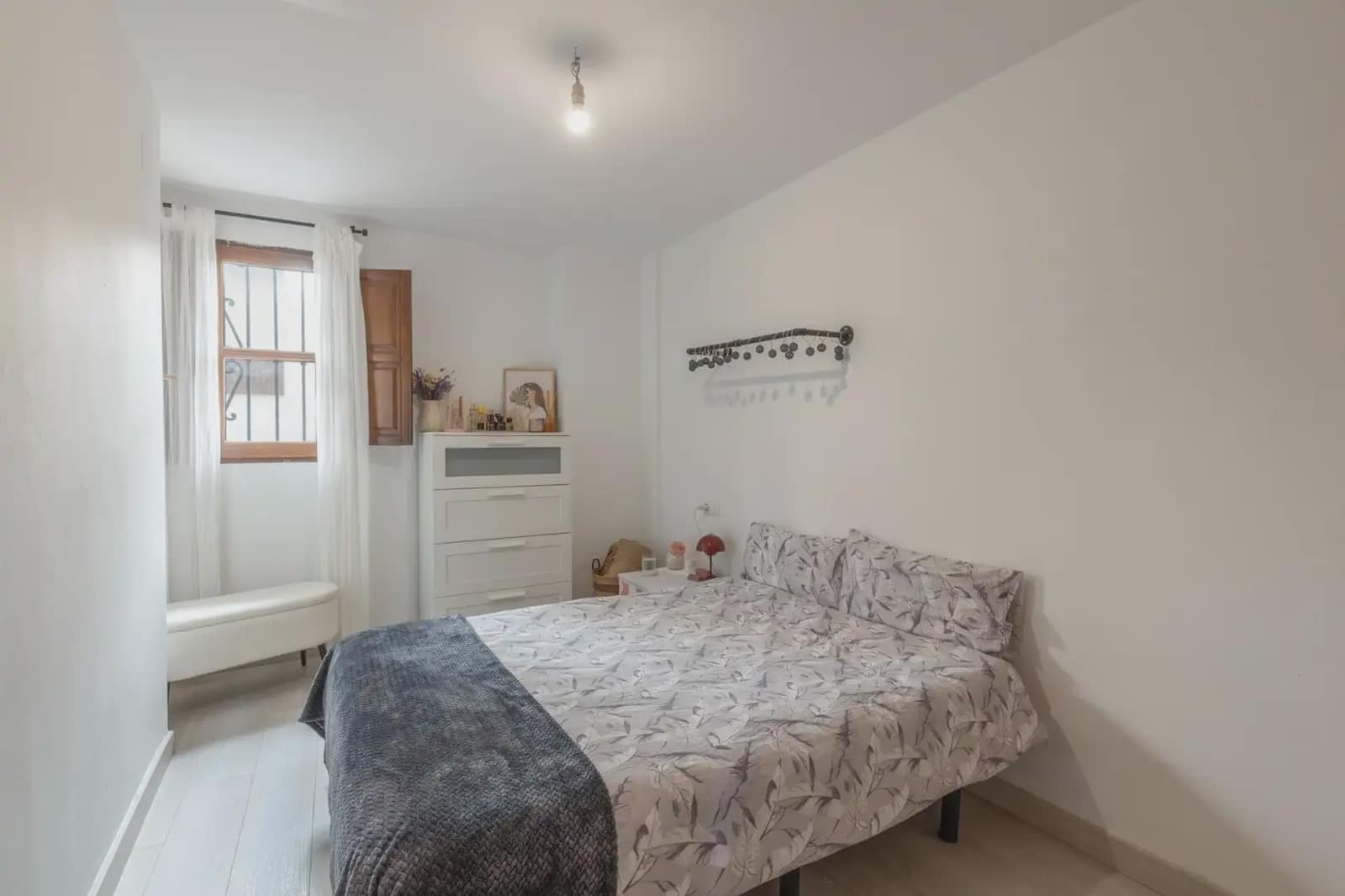Lägenhet till salu i Granada stad - 189 000 € (Ref: 9837344)