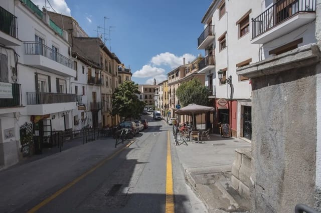 Leilighet til salgs i San Matías - Realejo, Granada by - € 189 000 (Ref: 9837344)