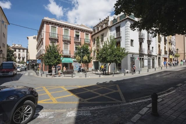 Leilighet til salgs i San Matías - Realejo, Granada by - € 189 000 (Ref: 9837344)