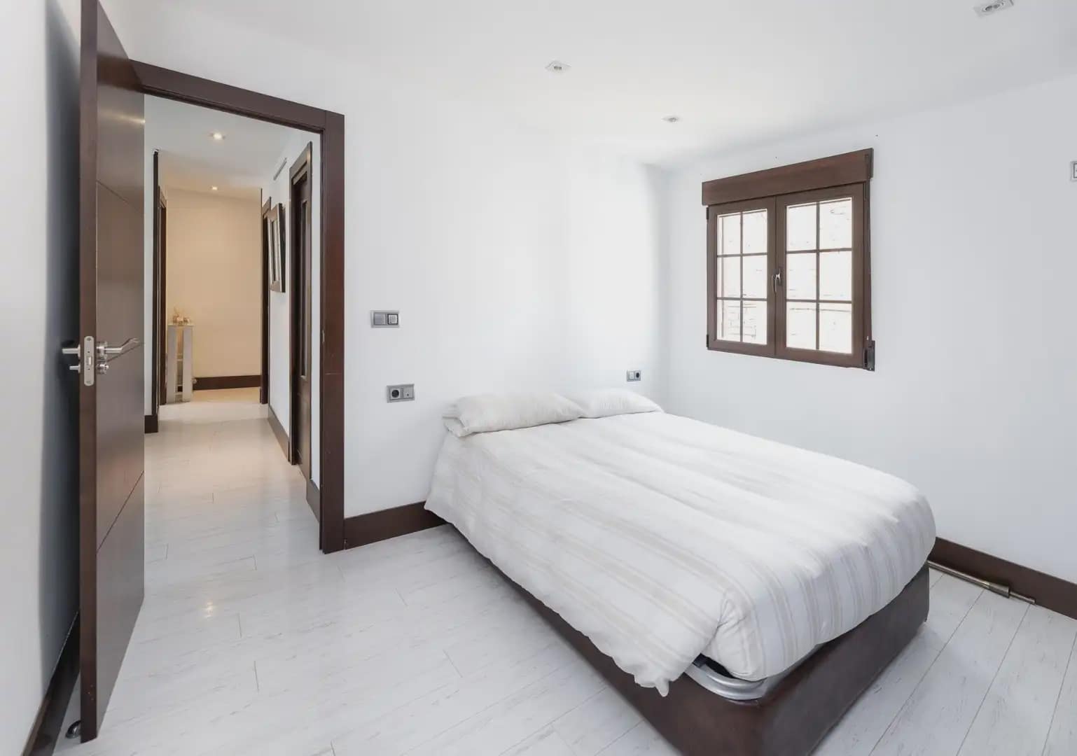 Lejlighed til salg i Granada by - € 189.000 (Ref: 9837345)