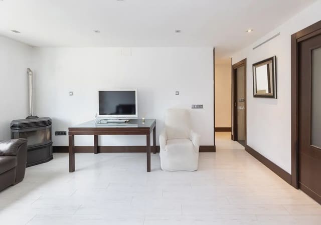 Lejlighed til salg i Zaidin, Granada by - € 189.000 (Ref: 9837345)