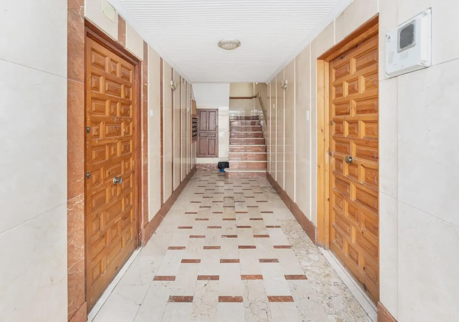 Lejlighed til salg i Granada by - € 189.000 (Ref: 9837345)