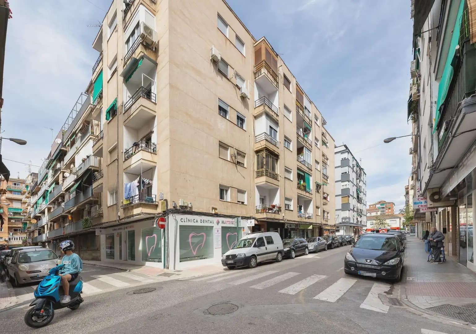Lejlighed til salg i Granada by - € 189.000 (Ref: 9837345)