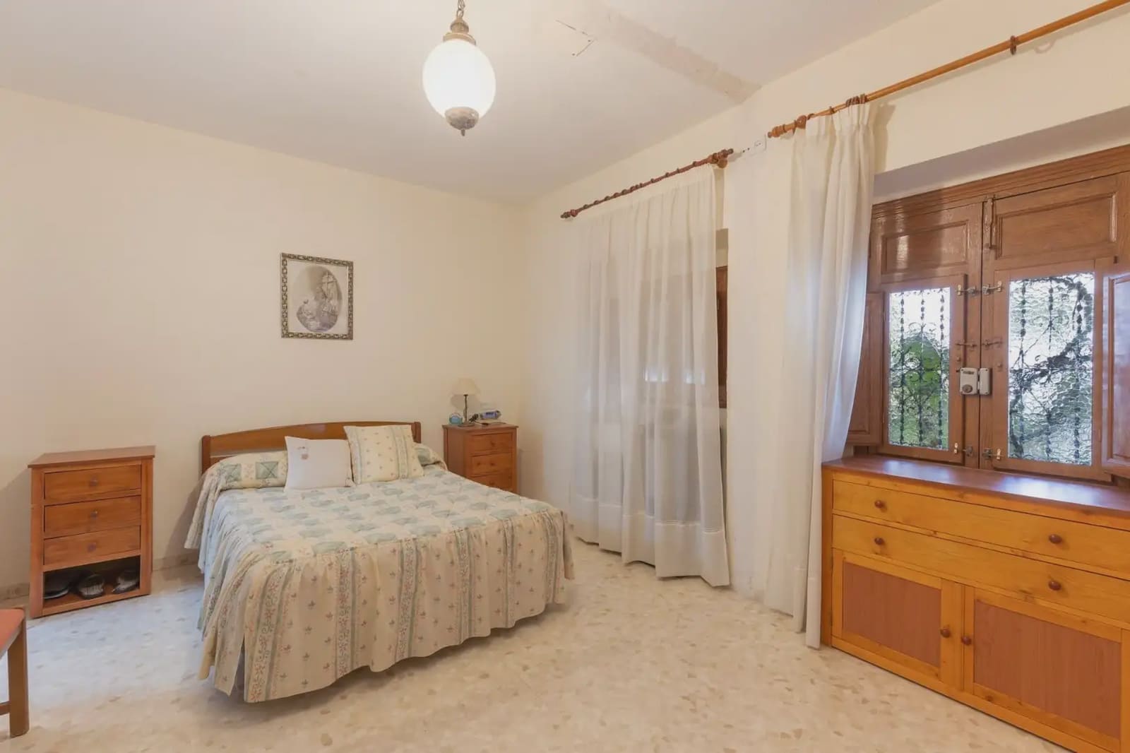 Hus til salgs i Granada by - € 625 000 (Ref: 9837347)