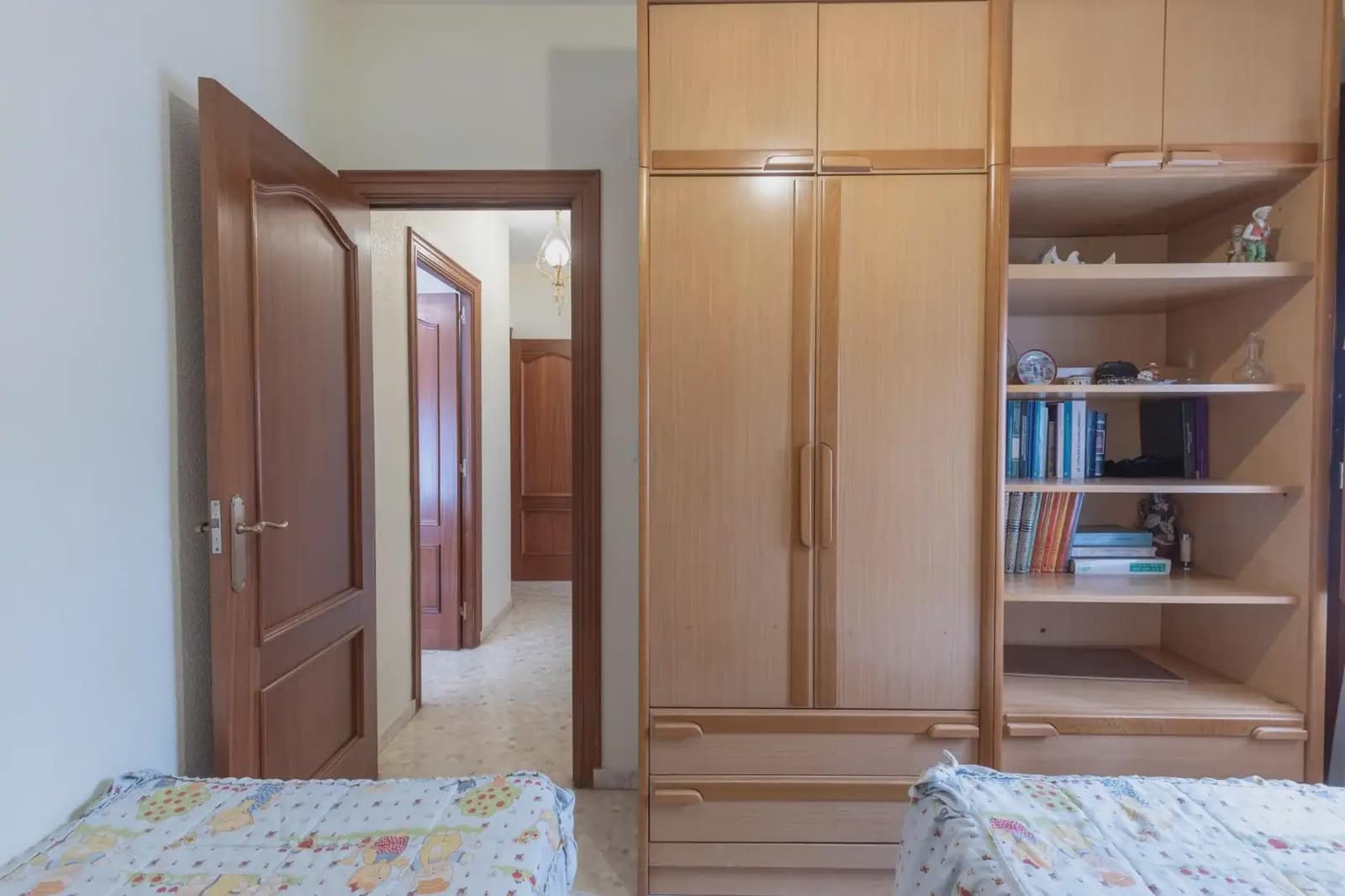 Hus til salgs i Granada by - € 625 000 (Ref: 9837347)
