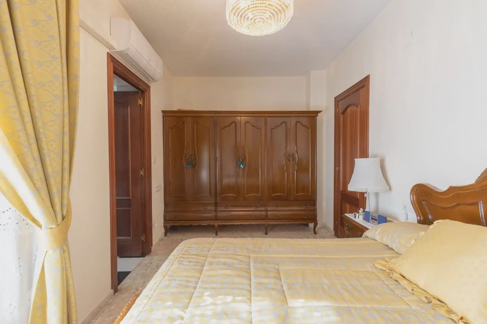 Hus til salgs i Granada by - € 625 000 (Ref: 9837347)
