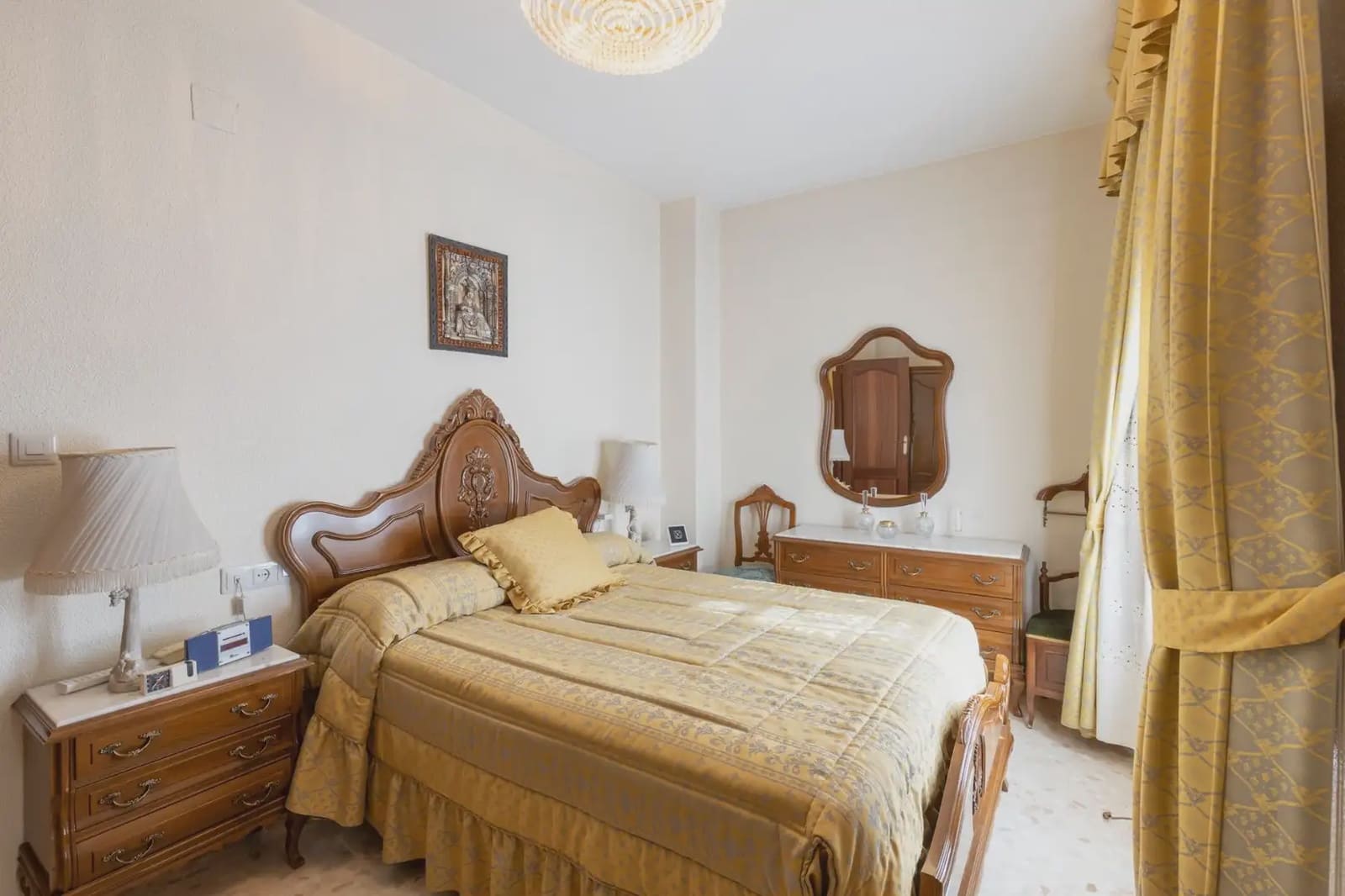 Hus til salgs i Granada by - € 625 000 (Ref: 9837347)