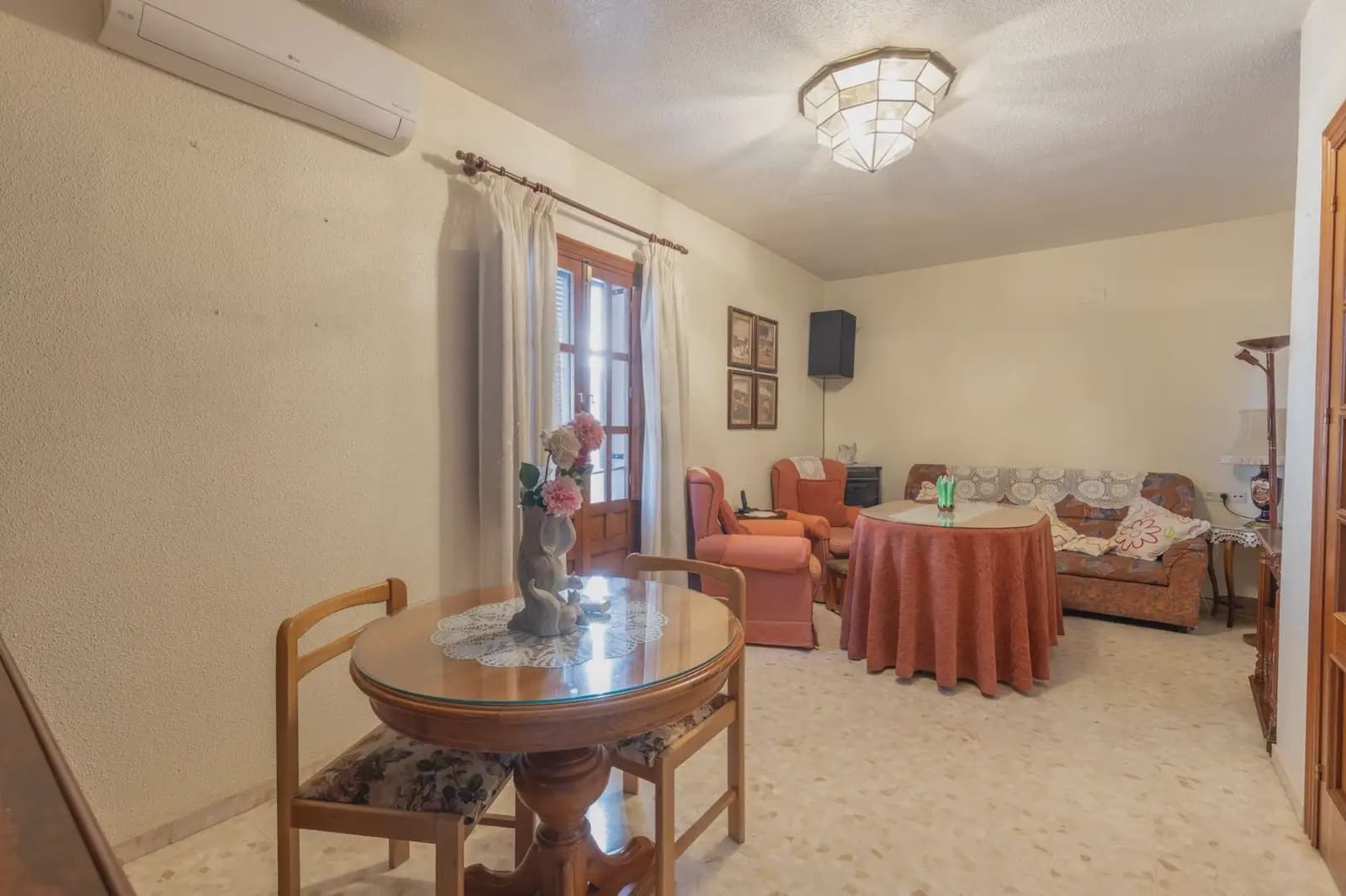 Hus til salgs i Granada by - € 625 000 (Ref: 9837347)