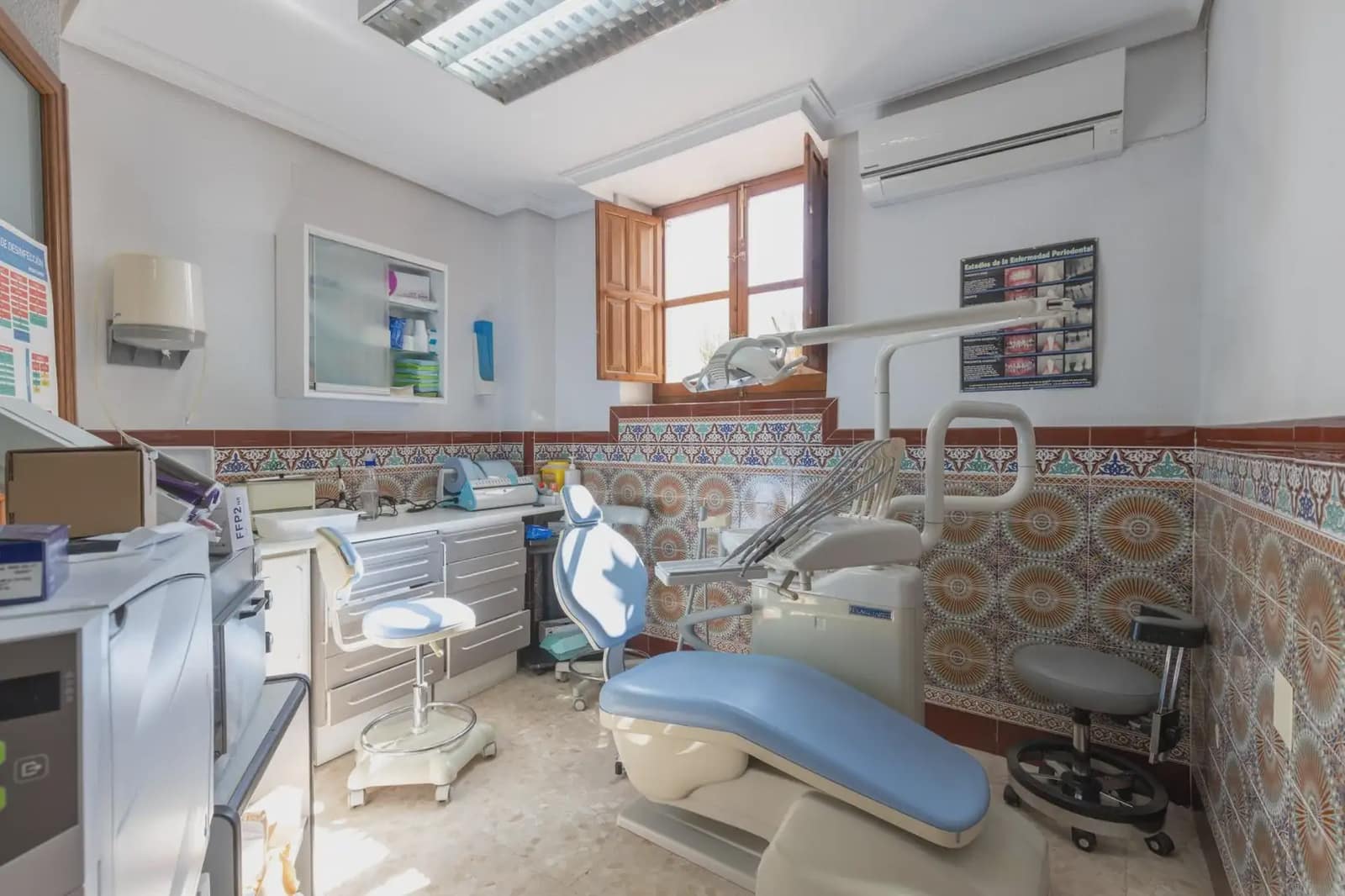Hus til salgs i Granada by - € 625 000 (Ref: 9837347)