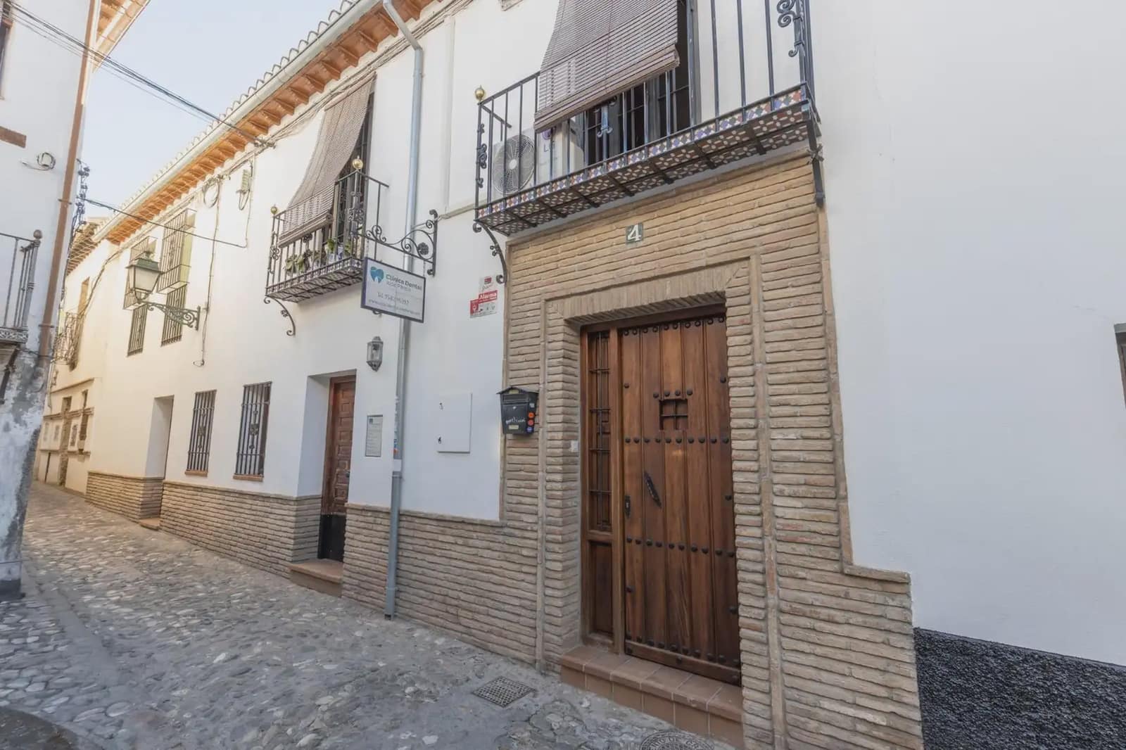 Hus til salgs i Granada by - € 625 000 (Ref: 9837347)