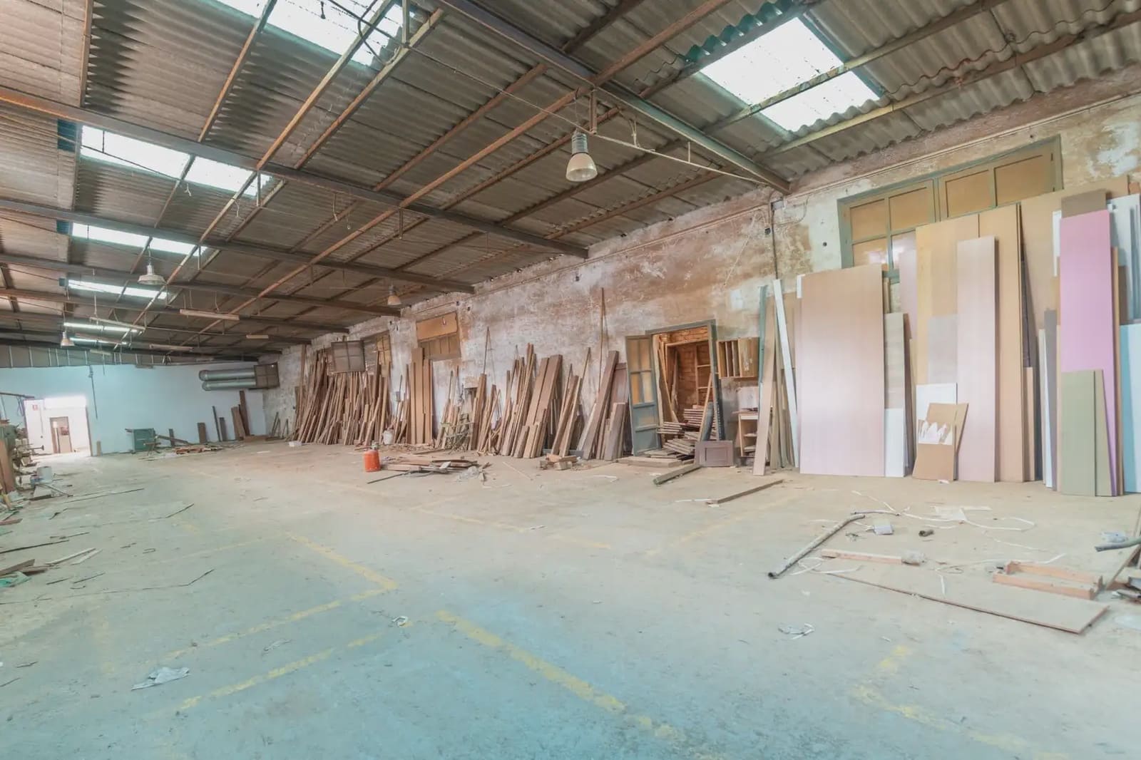 Local Comercial en Albolote en venta - 685.000 € (Ref: 9837348)