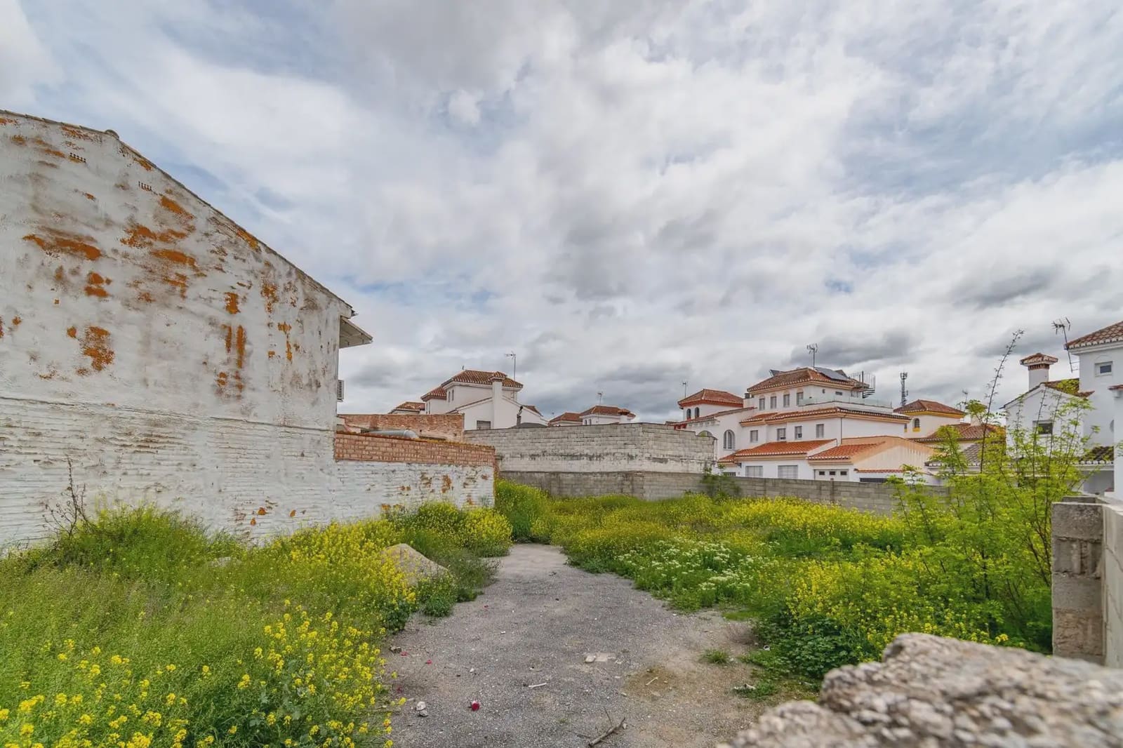 Local Comercial en Albolote en venta - 685.000 € (Ref: 9837348)