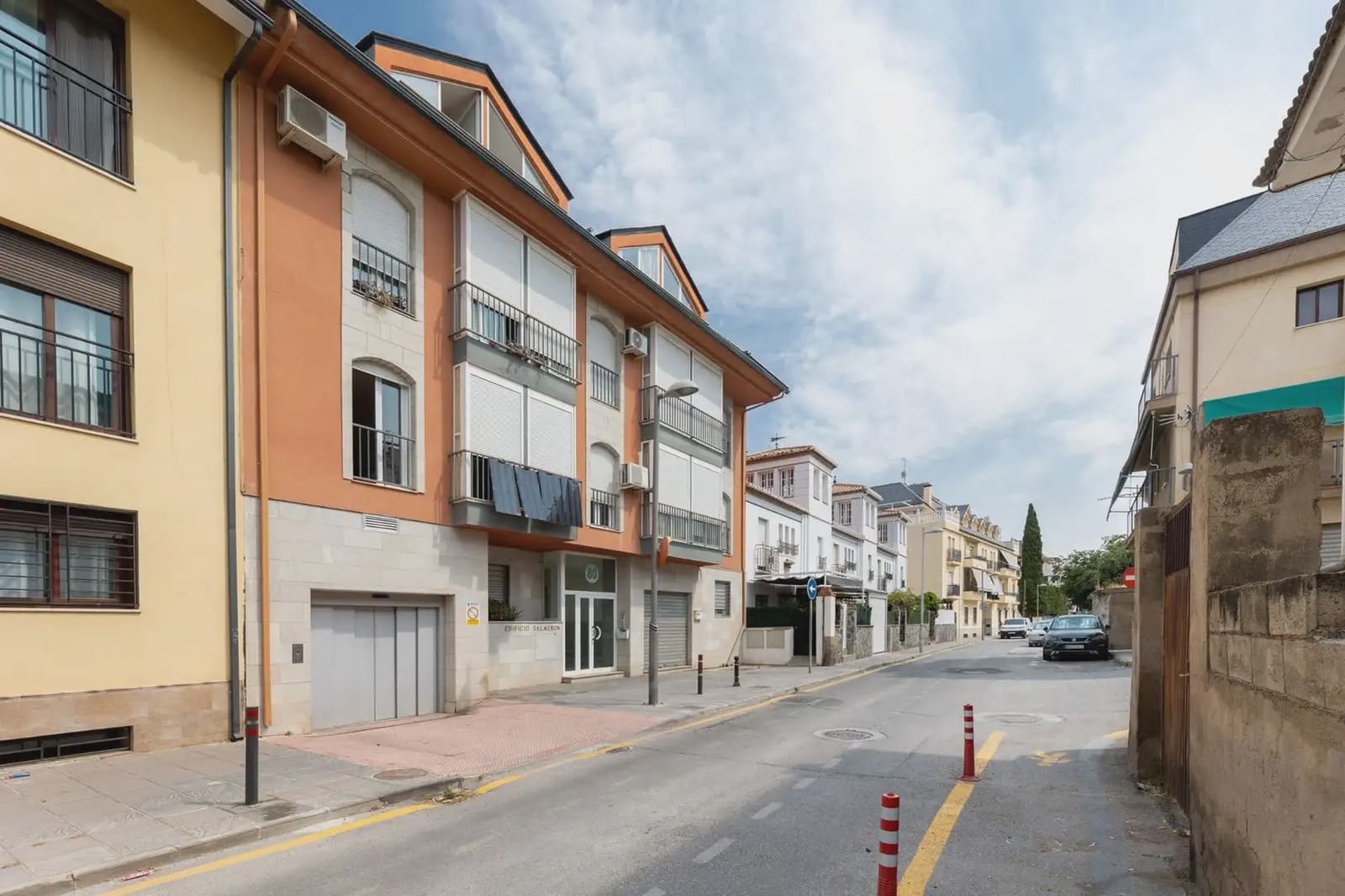 Mieszkanie na sprzedaż w Monachil z garażem - 179 000 € (Ref: 9837351)