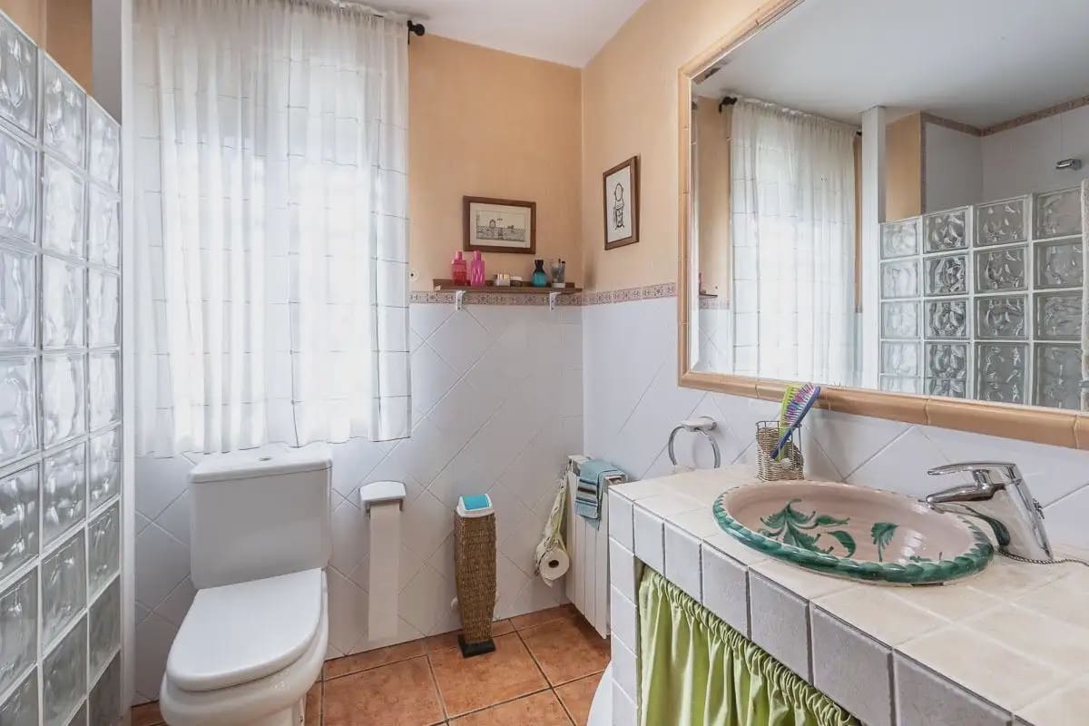 Moradia para venda em Las Gabias com piscina garagem - 515 000 € (Ref: 9837352)