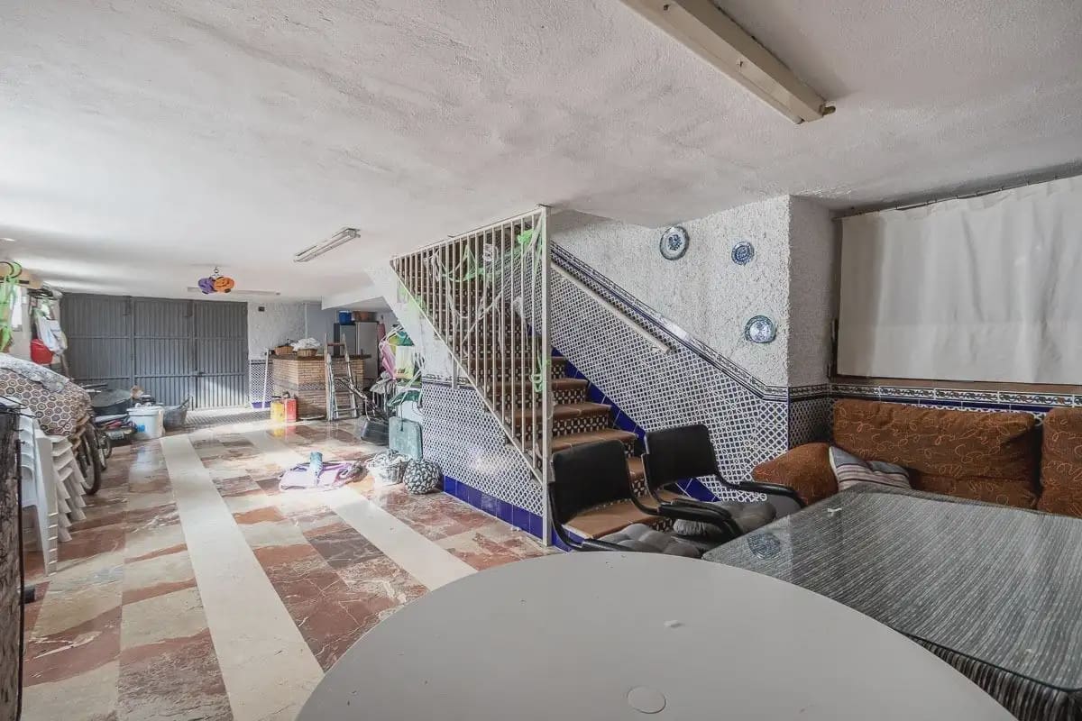 Moradia para venda em Las Gabias com piscina garagem - 515 000 € (Ref: 9837352)